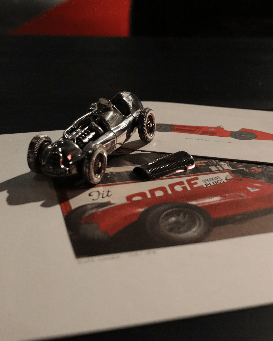 26 Foto 1.10: un primo piano della plancia della Giulietta del museo F.lli Cozzi realizzato dal lunotto posteriore.