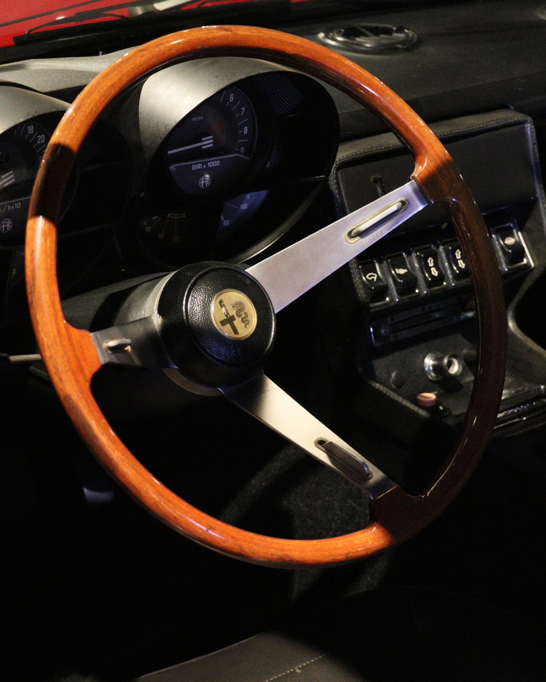   </p>
<p>Foto 1.9: la scritta posteriore della “Giulietta t.i.” del museo Cozzi.