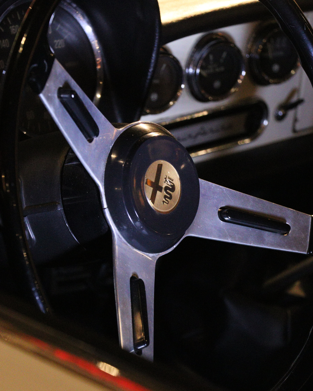 Foto 1.7: il motore a 4 cilindri bialbero di 1290 cc della Giulietta, in questo caso una “t.i.” del 1960 del museo F.lli Cozzi.